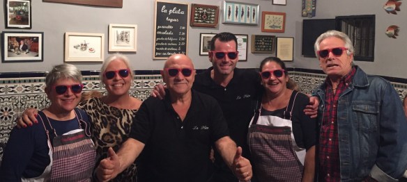 La Plata, el mejor bar de tapas de Barcelona, se suma al rosa.