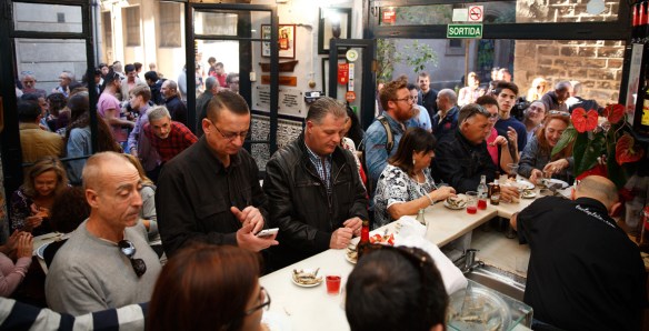 70 años del bar La Plata, el mejor bar de tapas de Barcelona.
